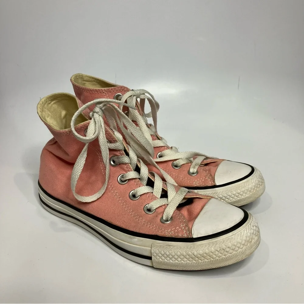 Converse all star pink hightop sneakers unisex sizing women’s size 6 punk skater